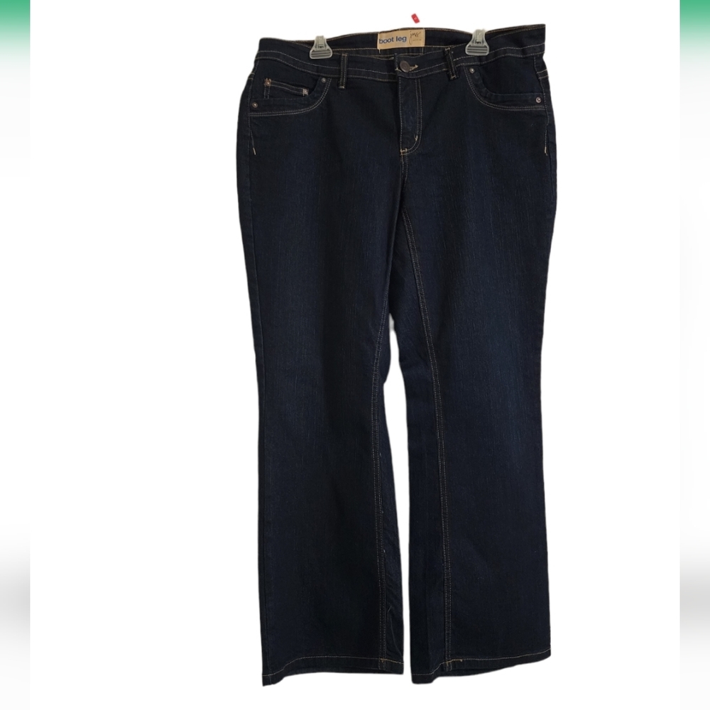 Boot leg black jeans